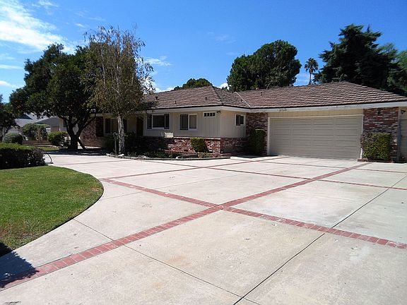 2nd image of 8969 White Oak Ave