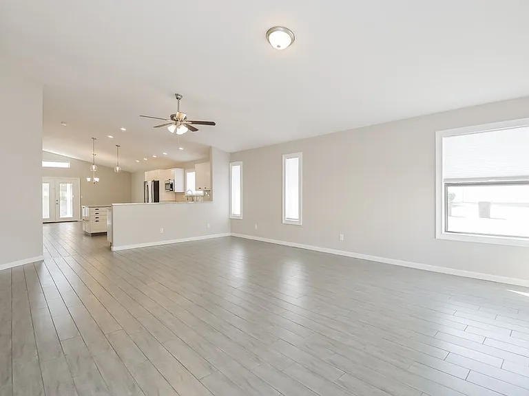8868 N Hersey Way — Photo 5