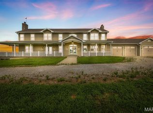 1306 State Route J, Fayette, MO 65248