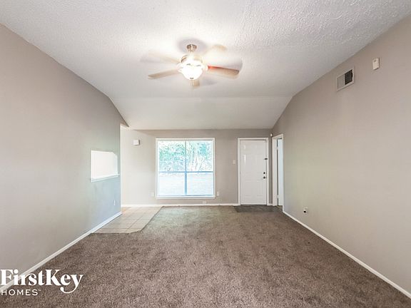 4th image of 12707 Hollow Glen Ln