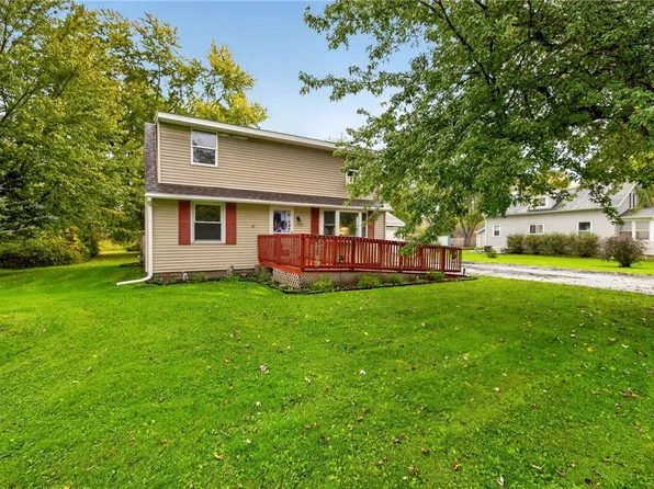 2738 Lake Rd, Hilton, NY 14468