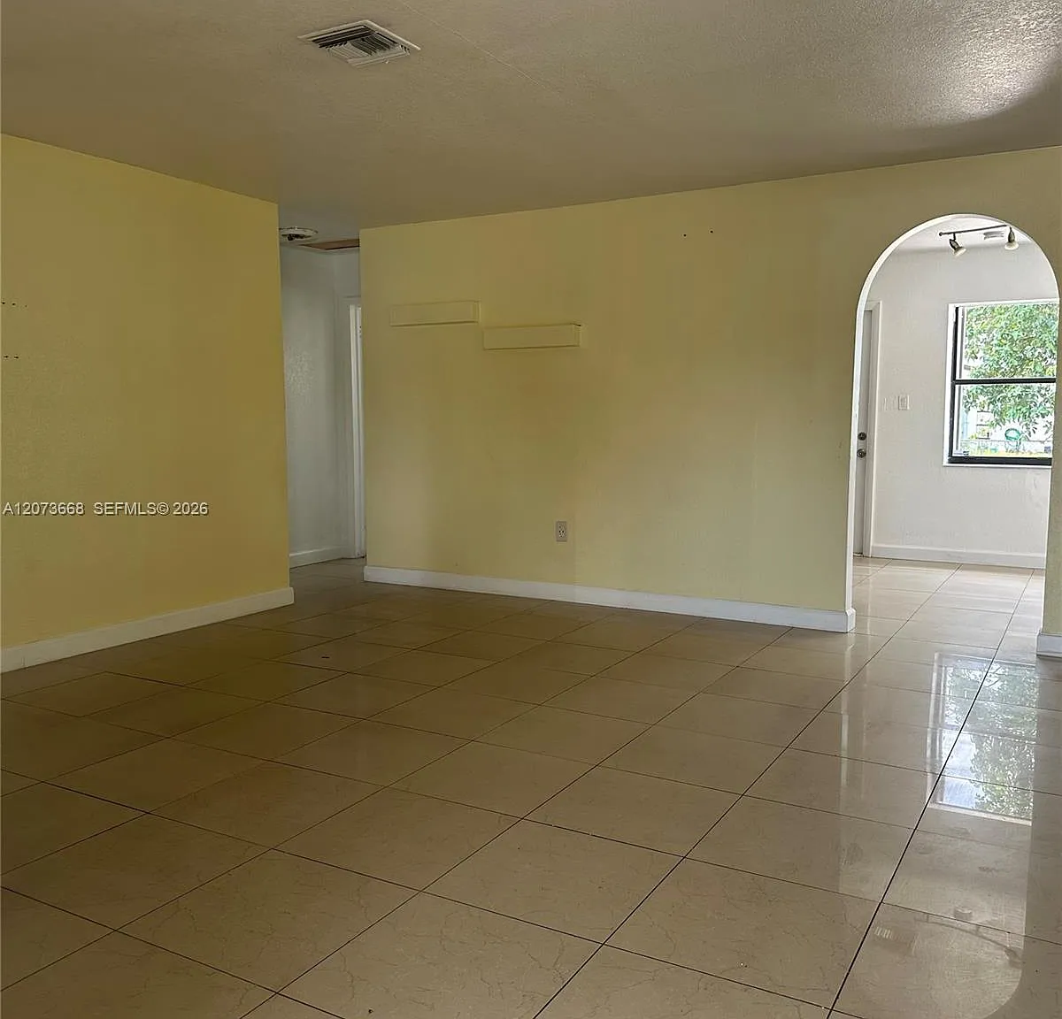 Hollywood Heights Estates — Photo 4