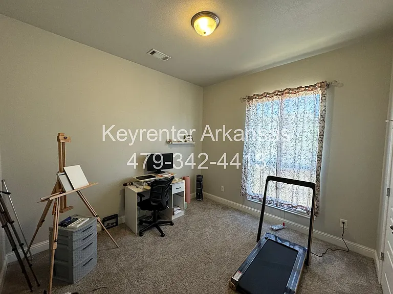 4606 Lily St — Photo 9