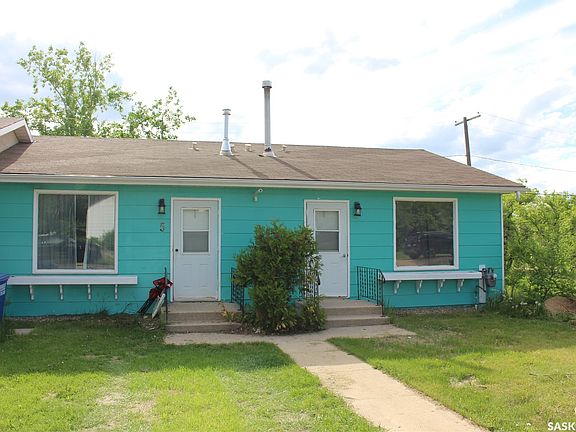 2nd image of 810 8th Street