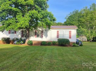 201 Beatty Farm Rd, Statesville, NC 28625