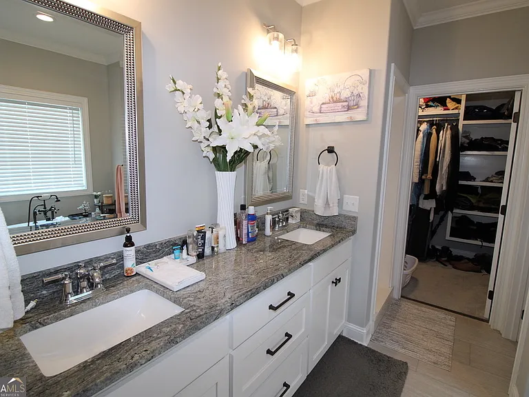 28 Redington Dr — Photo 13