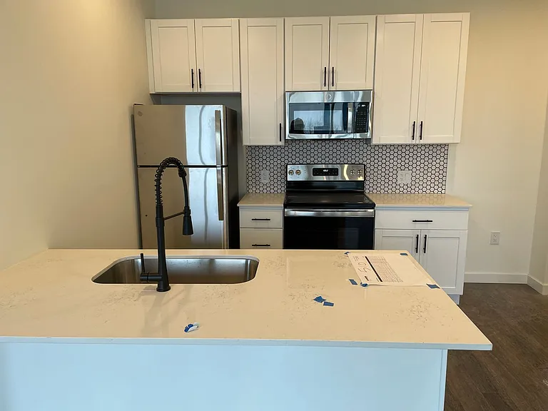103 E 3rd St. - The Hayden — Photo 10