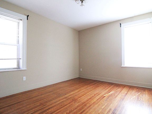 5th image of 47-31 37th St #2CC