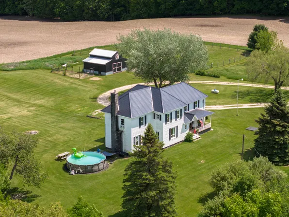 410 90th Ave, Evart, MI 49631