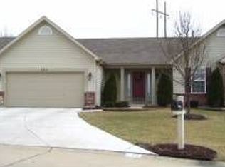 720 Longfellow Cir, O'Fallon, MO 63366