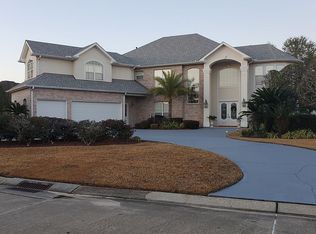 132 Pleasant Ridge Dr, Belle Chasse, LA 70037