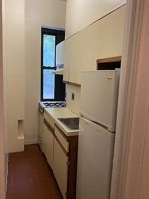 Rented by Gala West Realty LTD | media 5