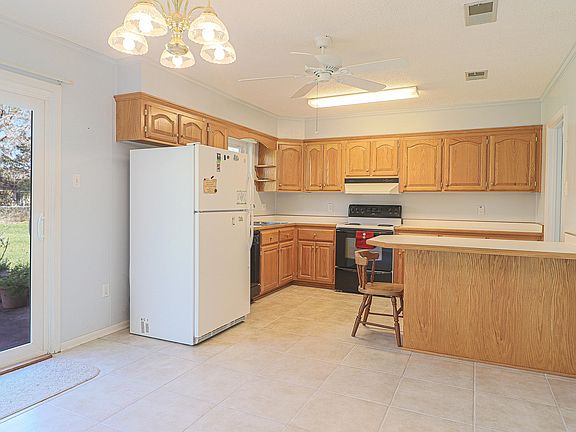 4th image of 802 Saratoga Dr