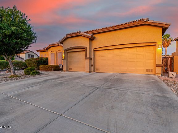 2nd image of 2839 N 151ST Avenue