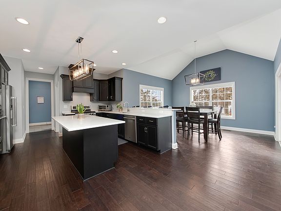 4th image of 24664 Coachford Ct