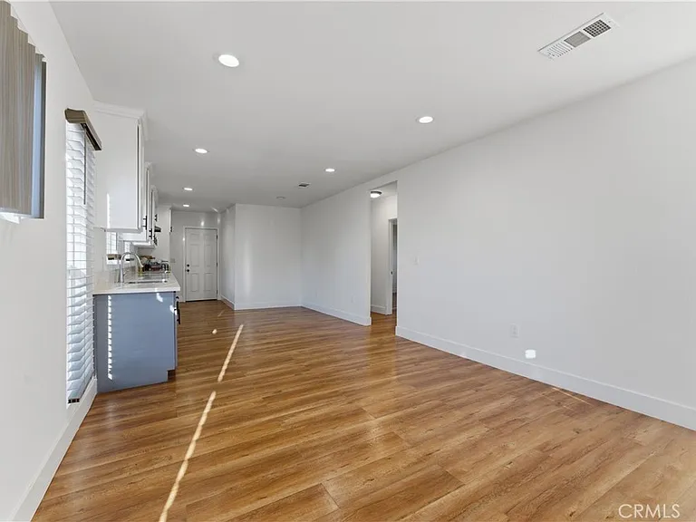 6011 Arlington Ave — Photo 6