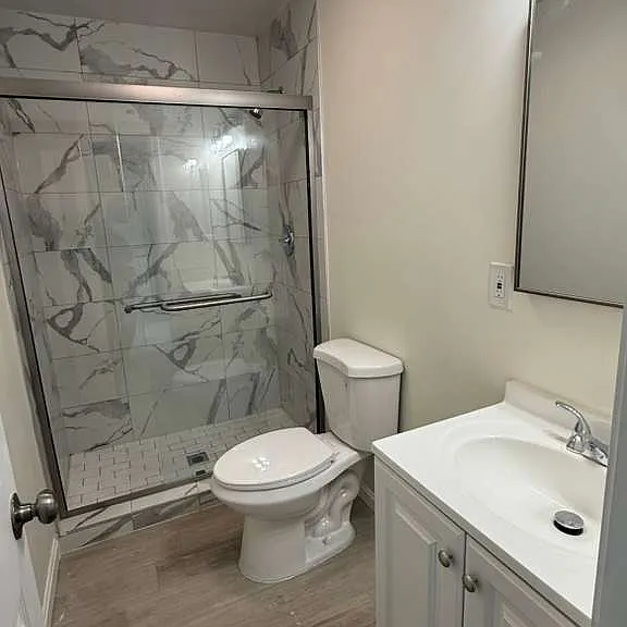 common bathroom -second floor