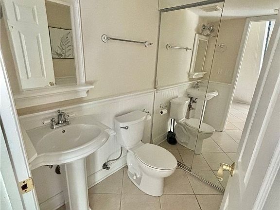 4th image of 3300 New South Province Blvd APT 3