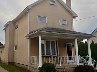921 Prince St, Taylor, PA 18517
