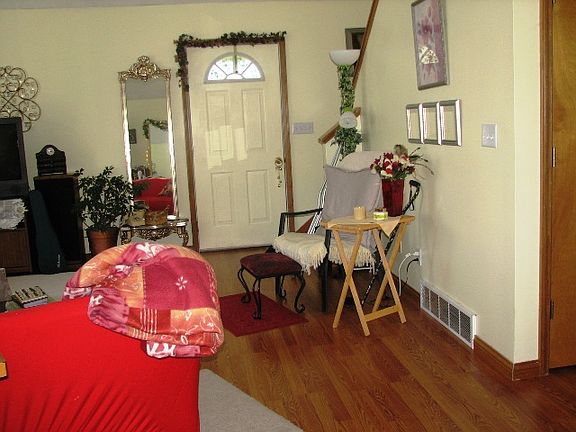 3rd image of 612 Township Road 1287
