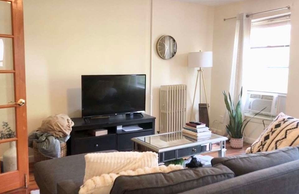 1st image of 305 Atlantic Ave APT 2R