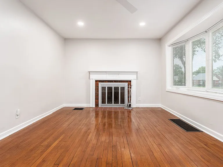 884 S Chesterfield Rd — Photo 8