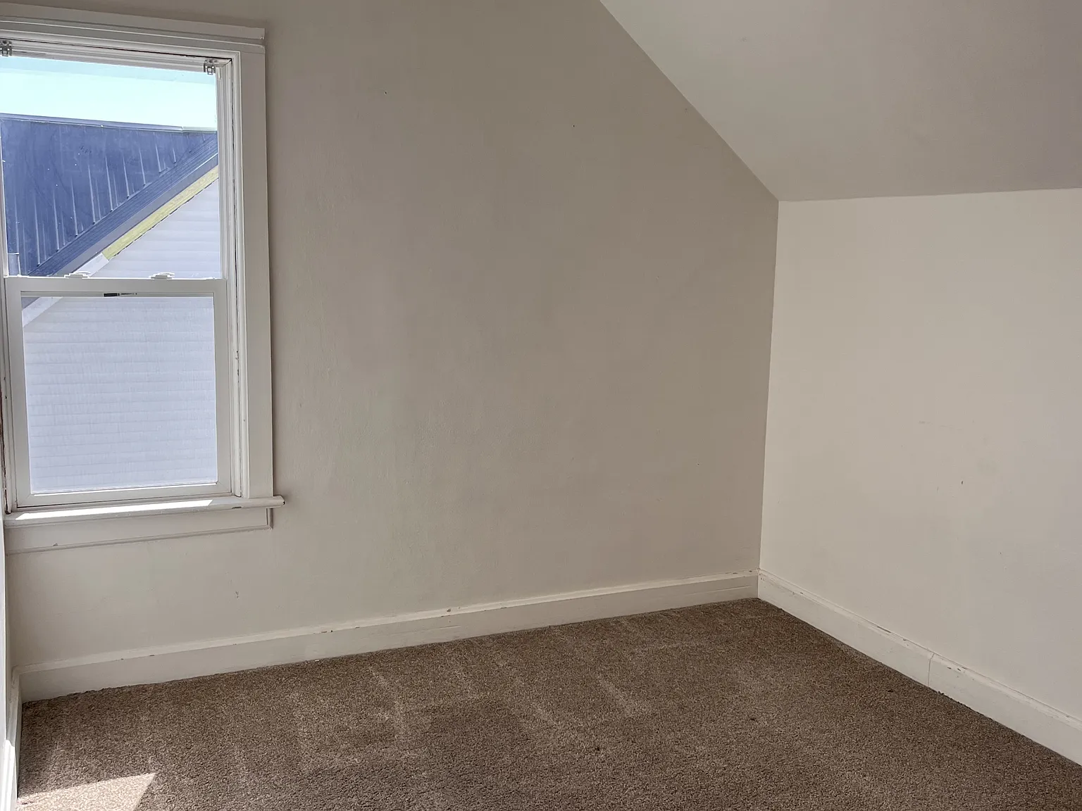 535-535A- 537-537A Menasha Street - 537A — Photo 4