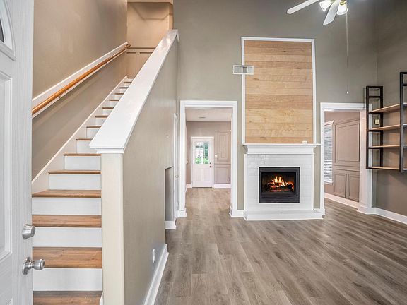 3rd image of 5530 Postwood Green Ln