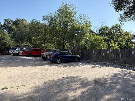 5th image of 1011 Bennett Avenue
