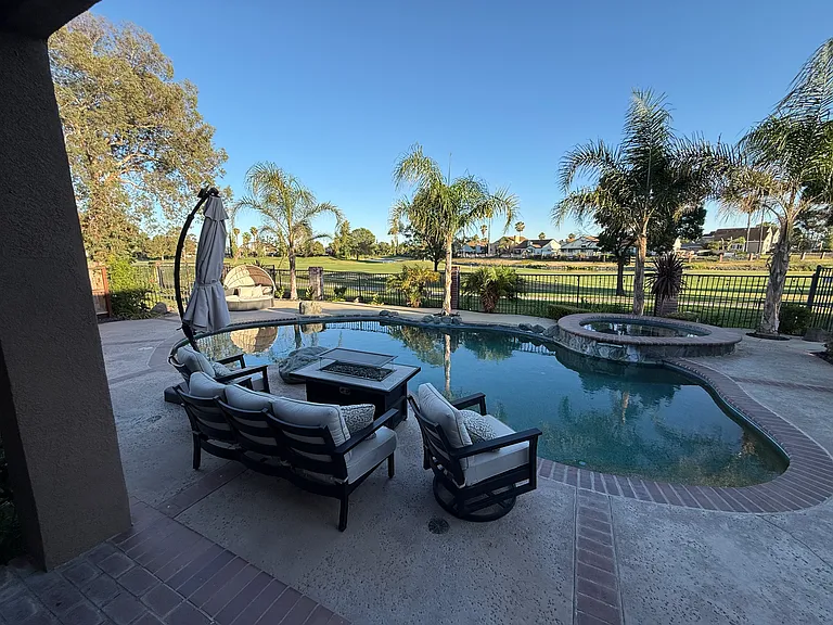 5330 Edgeview Dr — Photo 18