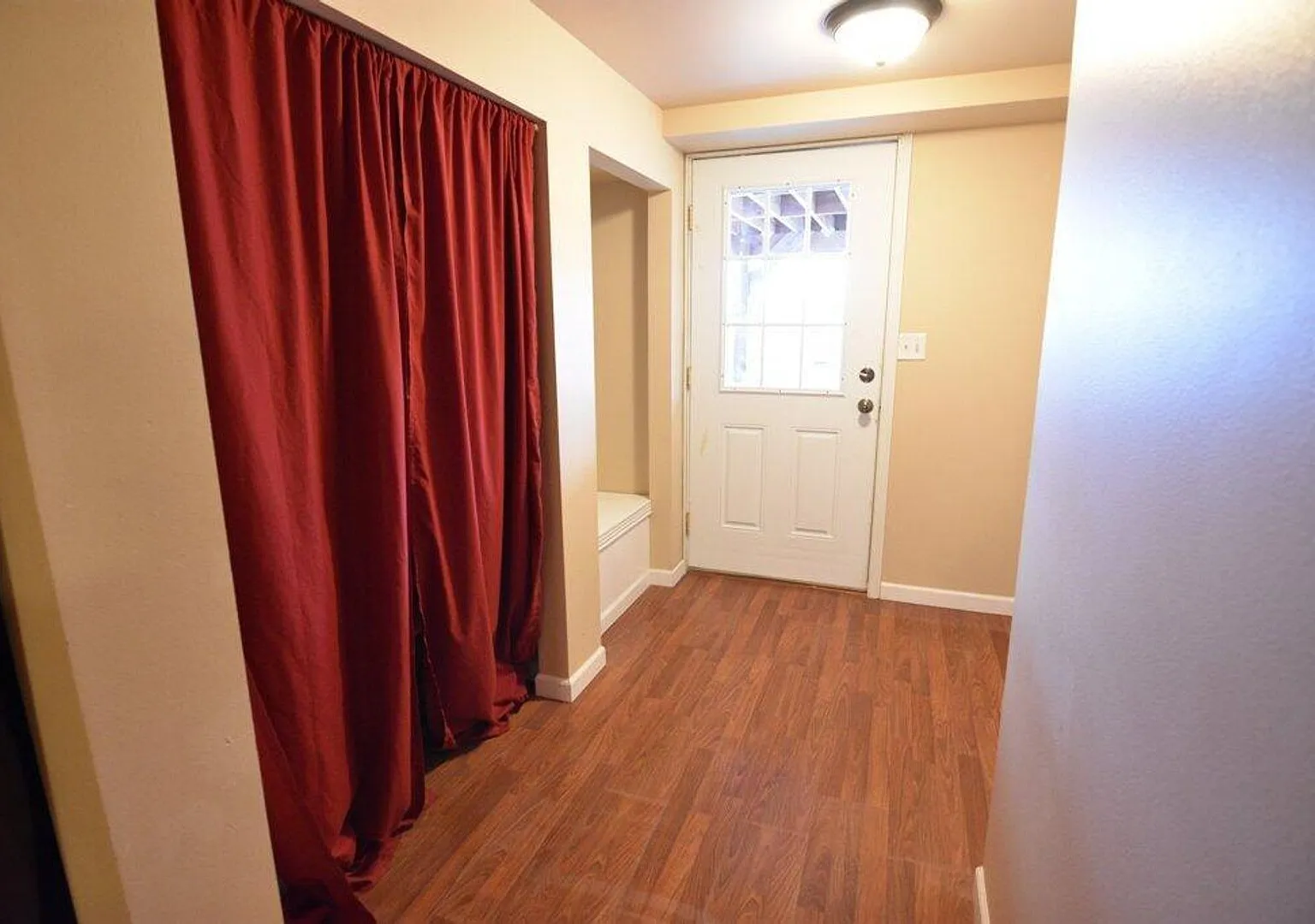 5-Bedroom Home in Lolo — Photo 3