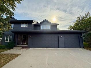 2185 NW 149th St, Clive, IA 50325