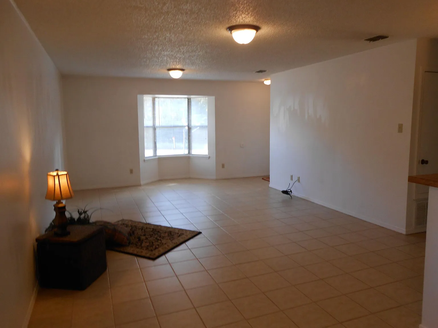 2 bed, 1125 sqft, $1,300 — Photo 2