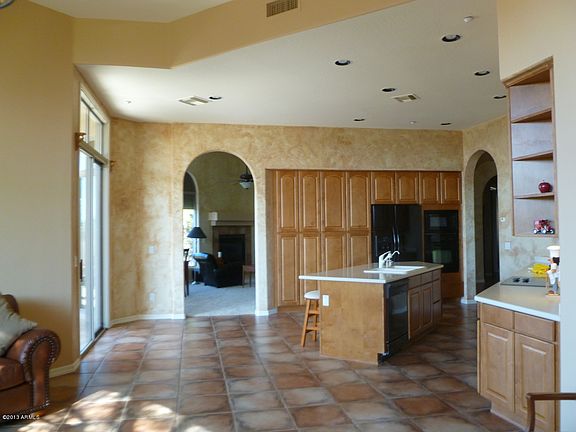 3rd image of 10551 E Karen Dr
