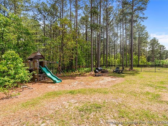 5th image of 758 Micahs Way N