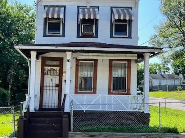 11 Capitol Heights Blvd, Capitol Heights, MD 20743