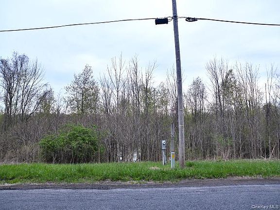 4th image of 10537 Spook Woods rd
