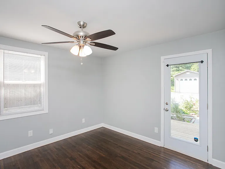1005 Malquin Dr — Photo 14