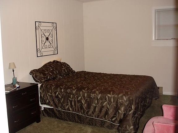 2nd image of 241 Lakewood Dr APT C