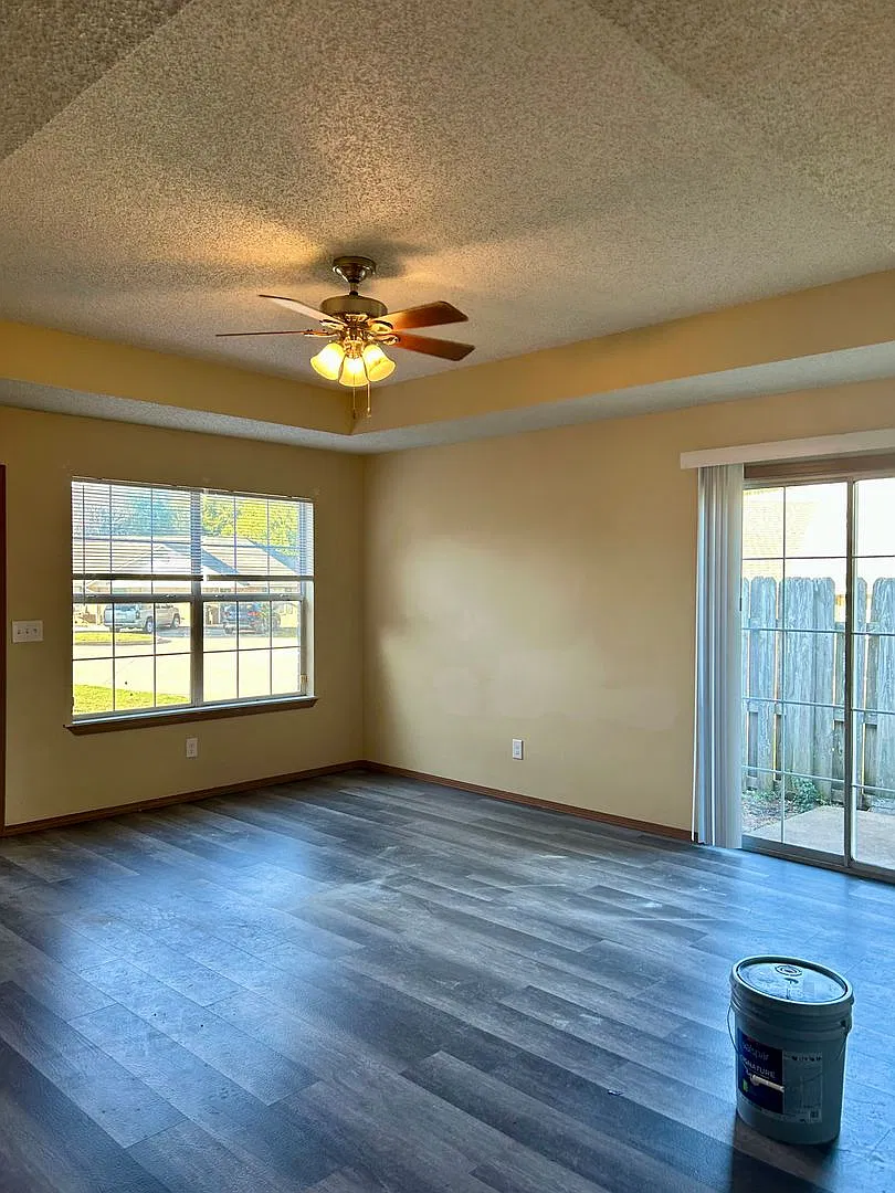 142-144 Northaven — Photo 4