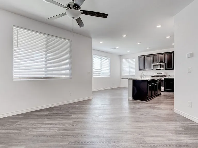 7106 Calvert Cliffs St — Photo 5