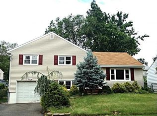 1002 Academy Ter, Linden, NJ 07036