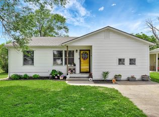 906 N Olive St, Wellington, KS 67152