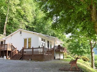 311 Pond Crk, Draffin, KY 41522