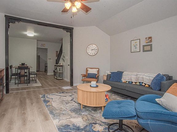 3rd image of 422 S 4th St
