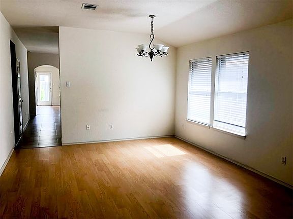 5th image of 3316 Texas Topaz Dr
