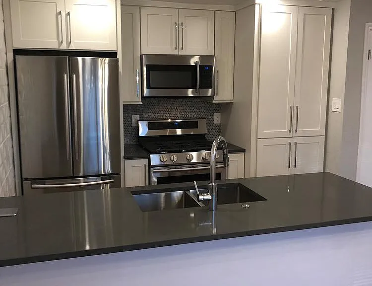 1284 S Harrison St — Photo 3