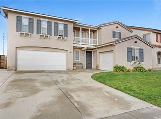 7321 Pinewood Ct, Corona, CA 92880