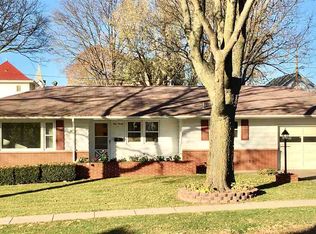 120 W Short St, Solon, IA 52333