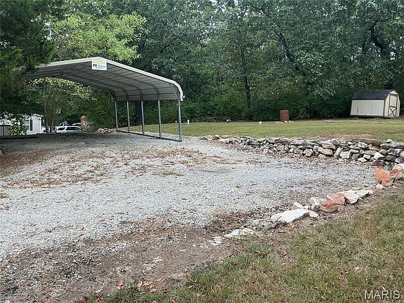 3rd image of 649 Thunderbird Dr